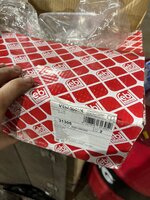 camphoto_126398554.jpeg
